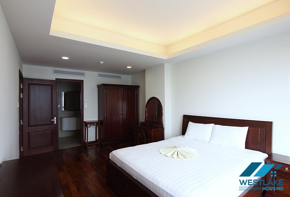 Lake view and spacious 4 bedrooms apartment for rent in Tay Ho, Ha Noi