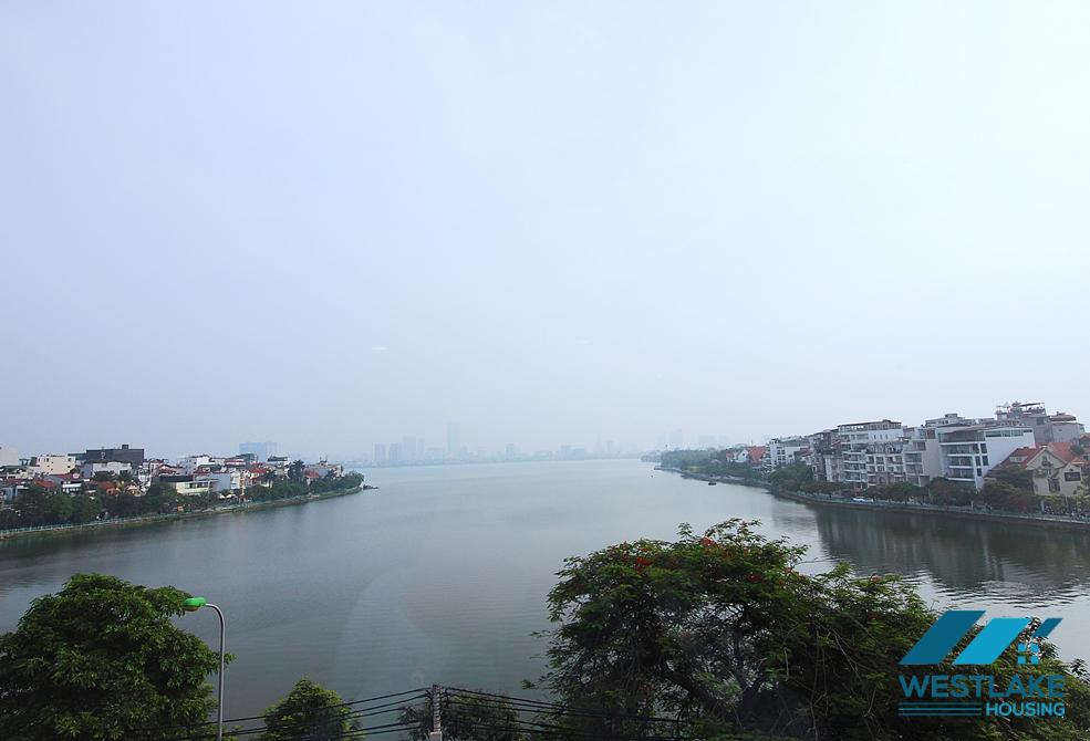 Lake view and spacious 4 bedrooms apartment for rent in Tay Ho, Ha Noi