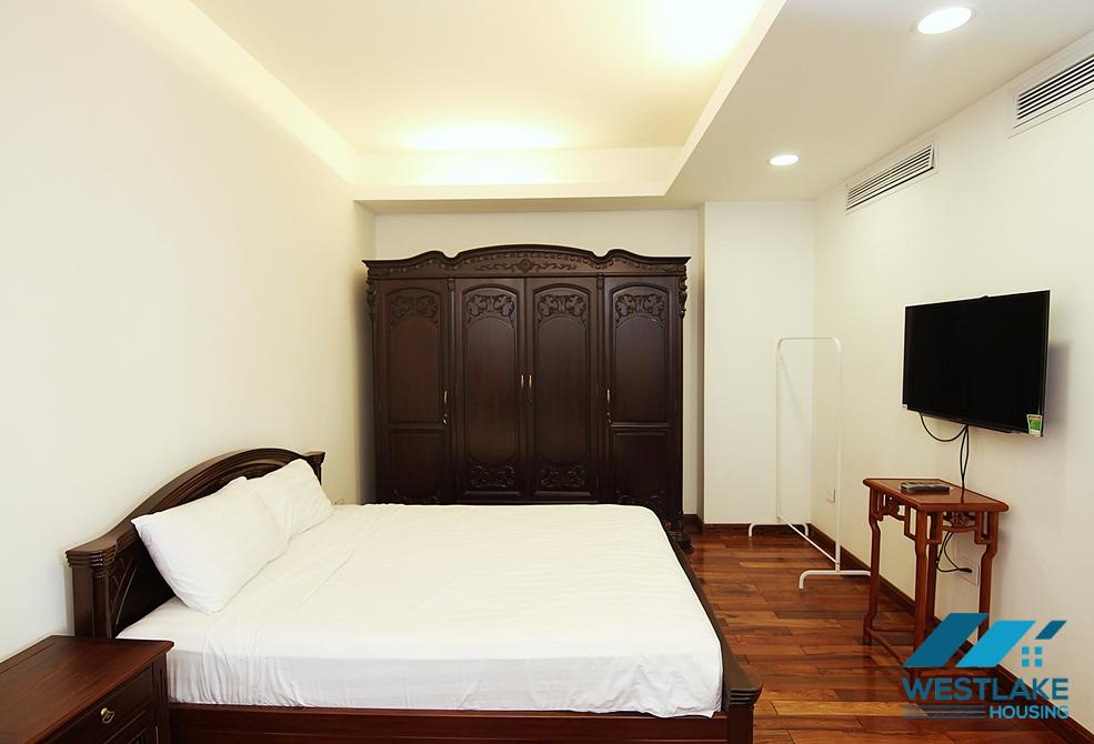 Lake view and spacious 4 bedrooms apartment for rent in Tay Ho, Ha Noi