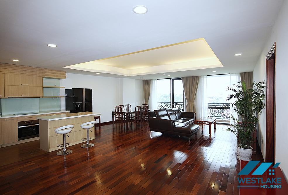 Lake view and spacious 4 bedrooms apartment for rent in Tay Ho, Ha Noi