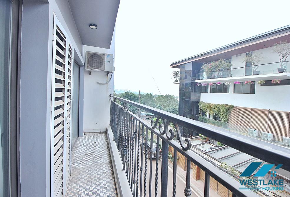 A spacious 3 bedroom apartment in Au co, Tay ho