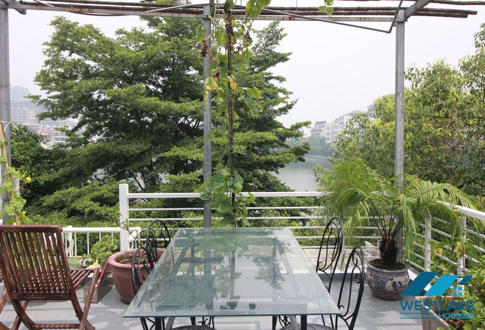 Top Floor - One bedroom apartment for rent in Tay Ho