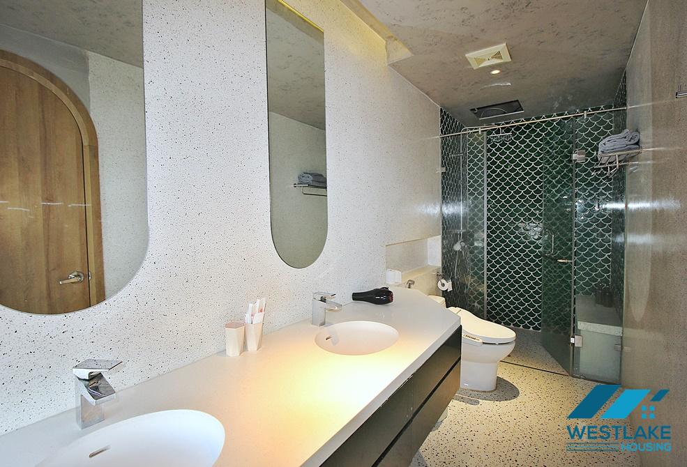 Spacious 2 bedroom aparment with lakeview for rent in Tay Ho area.