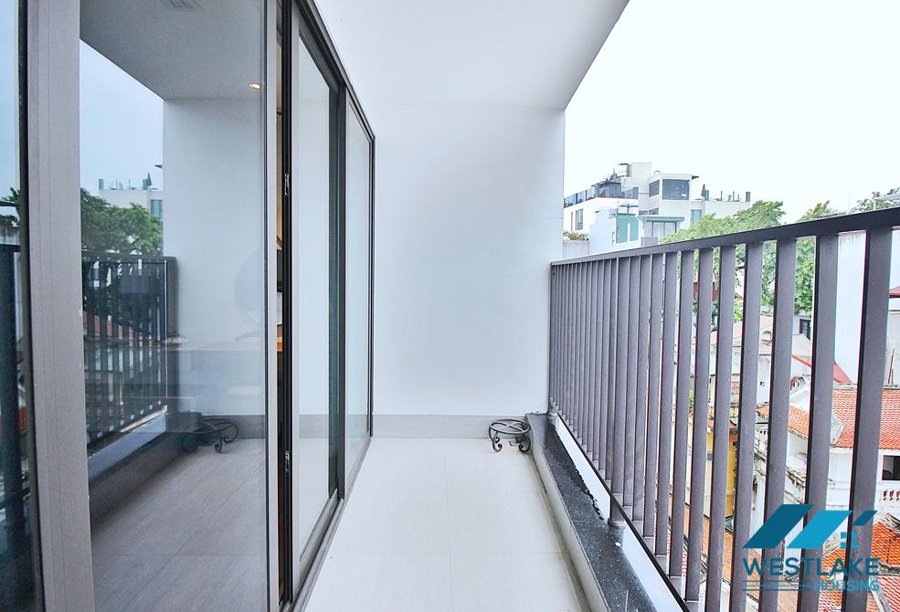 Lake view aprtment with big balcony for rent in Tu Hoa st, Tay Ho