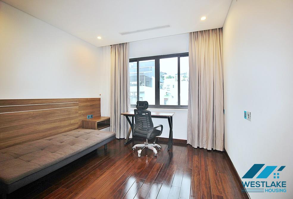 Lake view aprtment with big balcony for rent in Tu Hoa st, Tay Ho