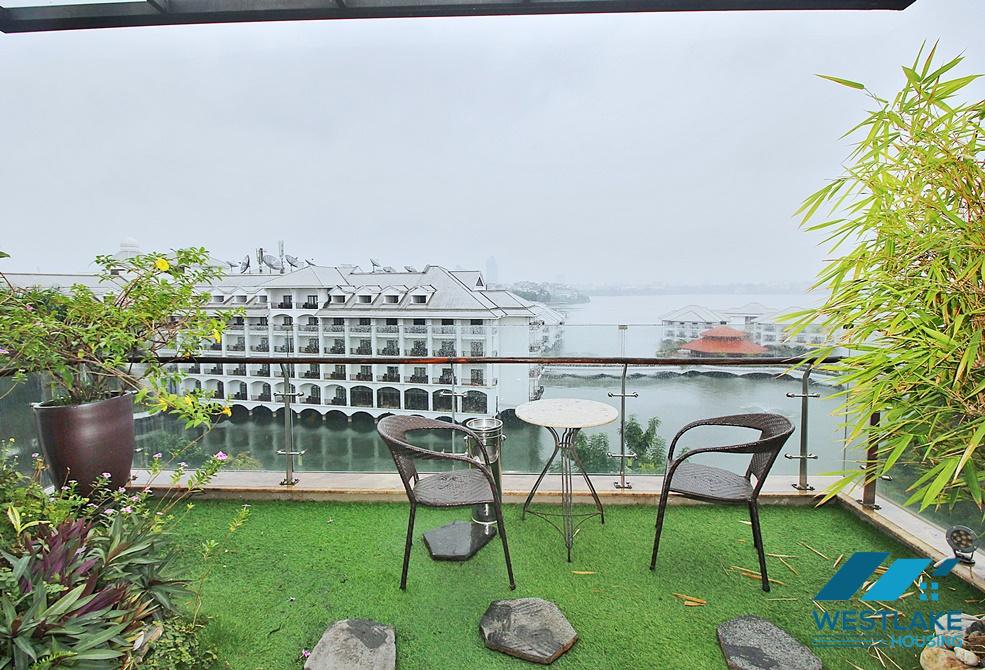 Lake view aprtment with big balcony for rent in Tu Hoa st, Tay Ho