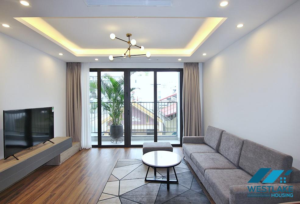 Spacious one bedroom for rent in Tu Hoa, Tay Ho distr