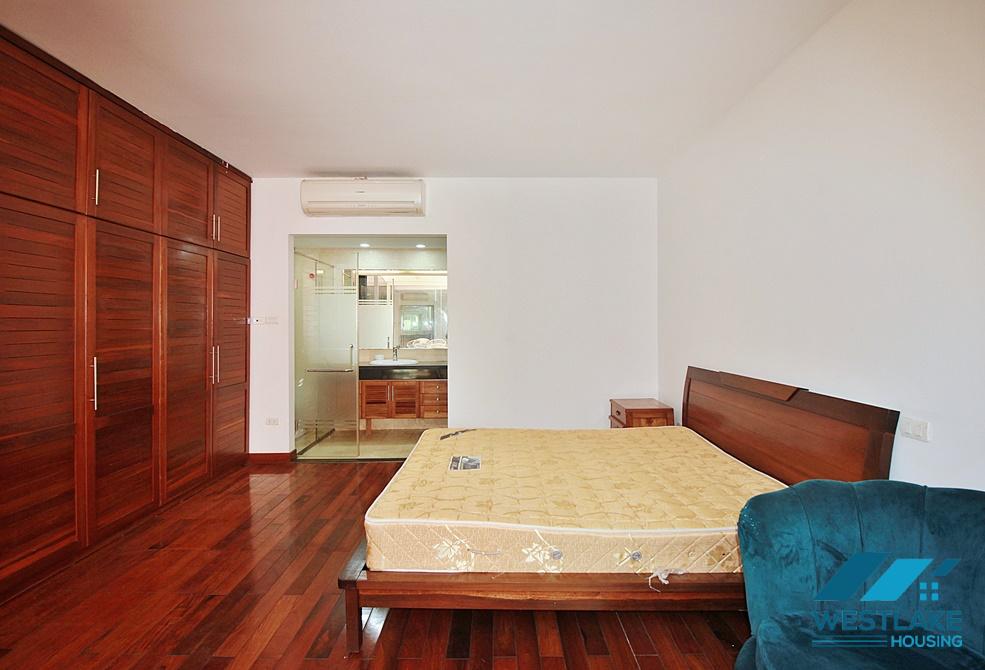 A beautiful 3 bedroom house for rent in Dang thai mai, Tay ho