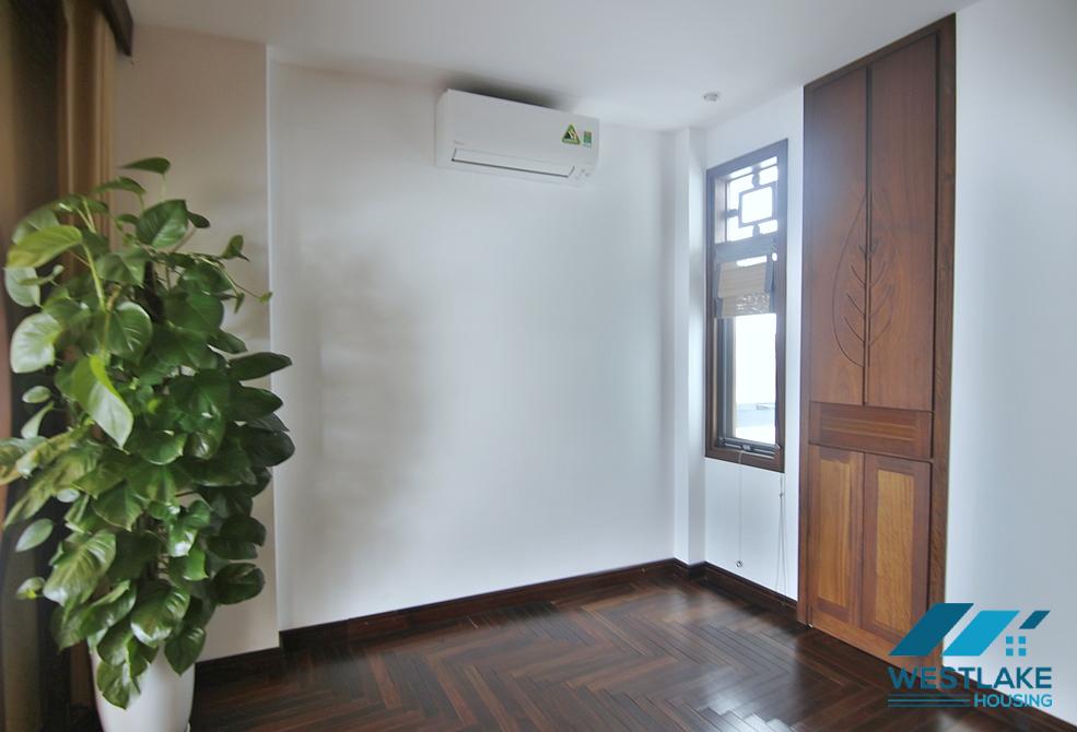 The top floor 2 bedrooms apartment in Yen Phu village for lease