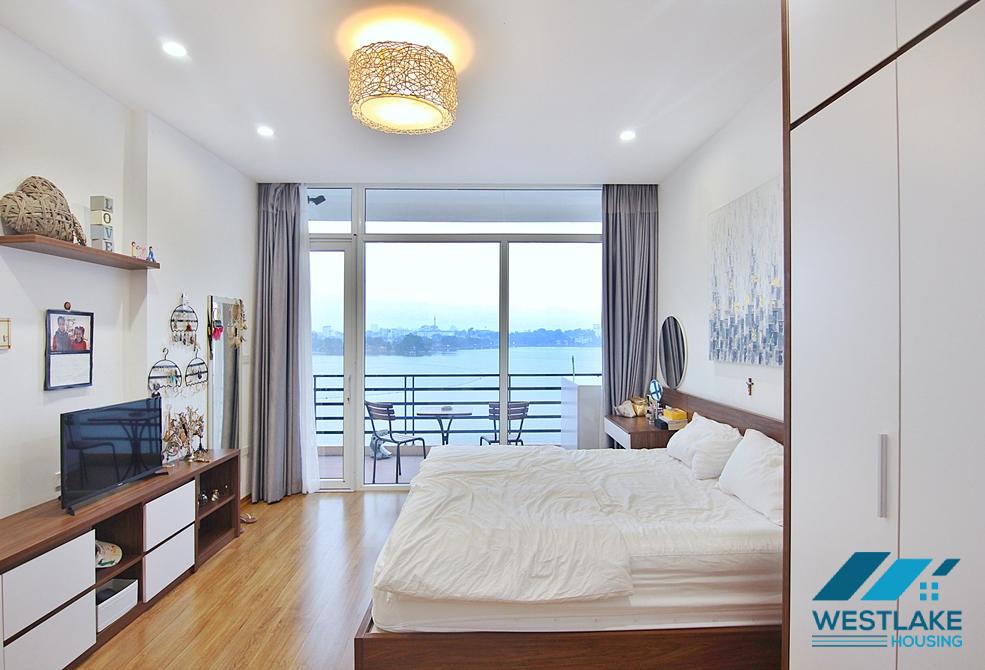 Lake view and bright 2 bedrooms apartment for rent in Vu Mien area, Tay Ho