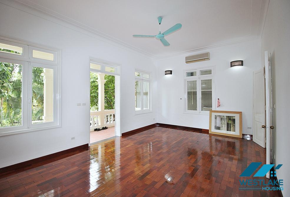 Bright and lots of nature light house for rent in Tay Ho area, Hanoi