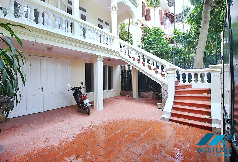 Bright and lots of nature light house for rent in Tay Ho area, Hanoi