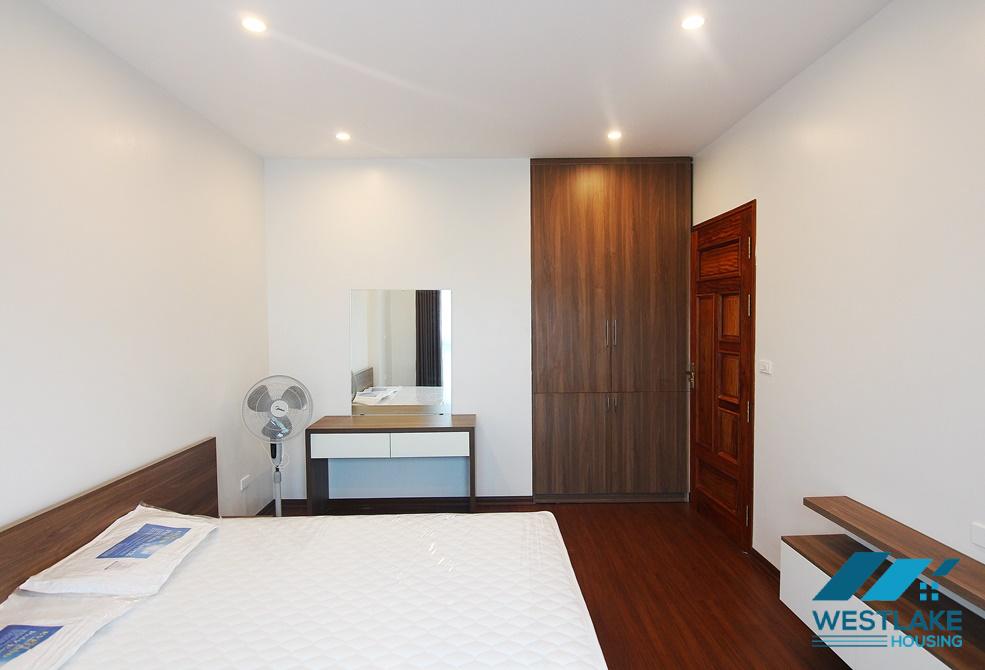 An affordable 2 bedroom apartment in Au co, Tay ho