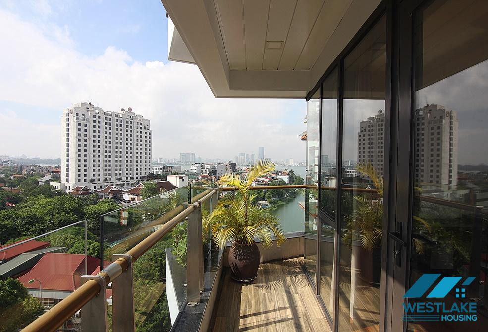 Lake view apartment on the 9th floor for rent in Xuan Dieu st, Tay Ho