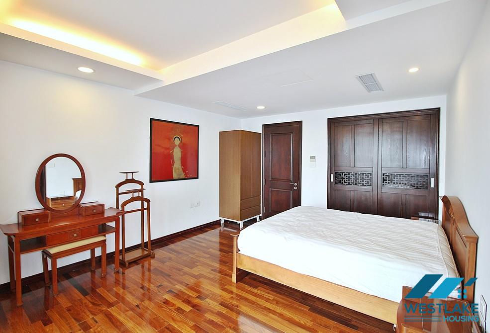 Beautifull 03 bedrooms apartment (7th floor) for rent in Tay Ho