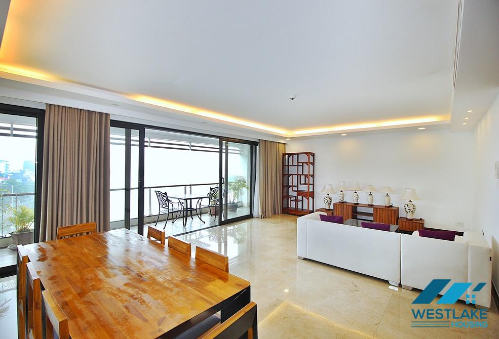 Beautifull 03 bedrooms apartment (7th floor) for rent in Tay Ho