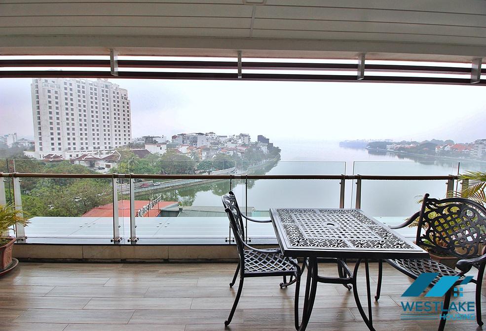 Beautifull 03 bedrooms apartment (7th floor) for rent in Tay Ho