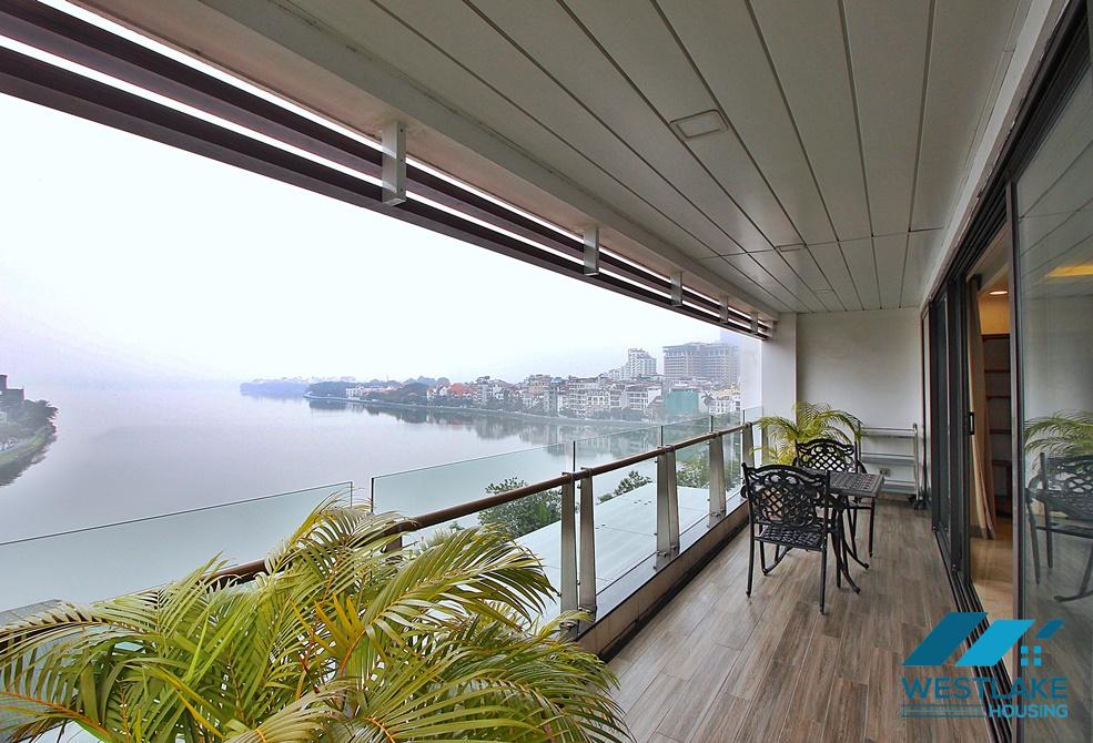 Beautifull 03 bedrooms apartment (7th floor) for rent in Tay Ho