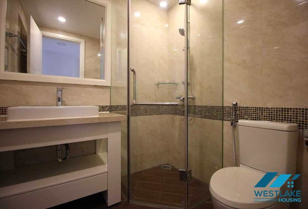 Quality apartment with 3 bedrooms apartment (3rd floor) in Xuan Dieu st, Tay Ho