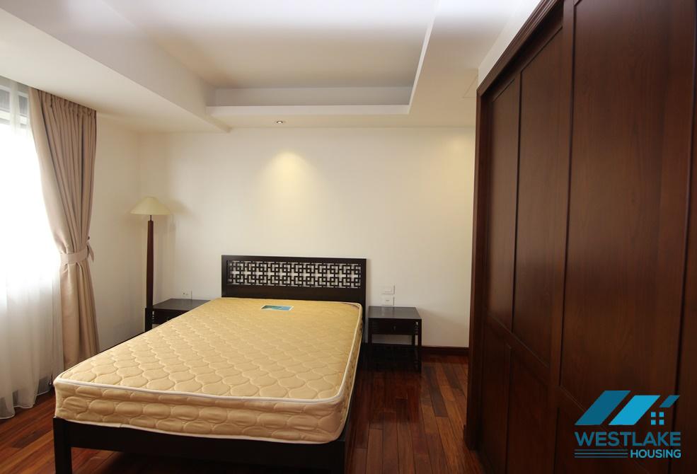 Nice serviced apartment (8th floor) for rent in Xuan Dieu st, Tay Ho