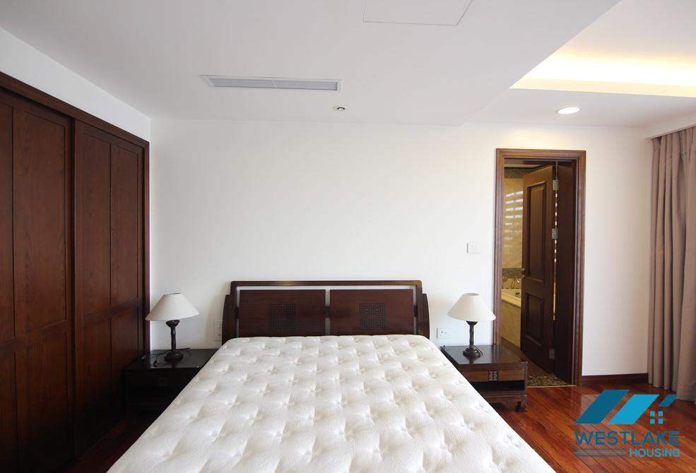 Nice serviced apartment (8th floor) for rent in Xuan Dieu st, Tay Ho