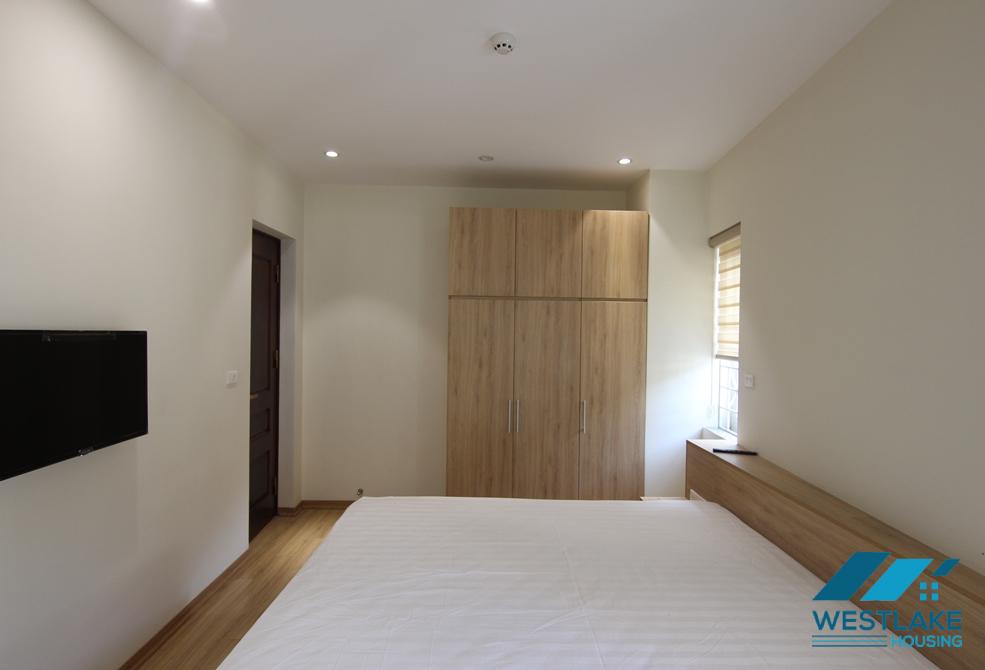 Gorgeous lake view 4 beds apartment for rent on Quang An, Tay Ho