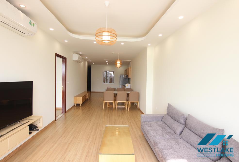 Gorgeous lake view 4 beds apartment for rent on Quang An, Tay Ho