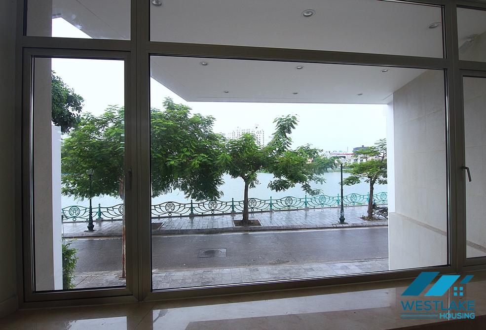 Lake view an office for rent in Quang An st, Tay Ho