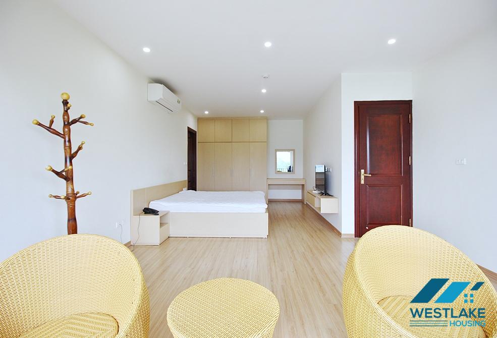 A brand new 1 bedroom apartment with lake view for rent in Quang An, Tay Ho