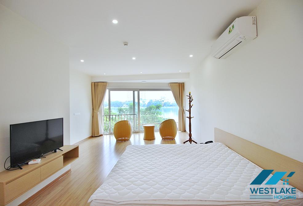 A brand new 1 bedroom apartment with lake view for rent in Quang An, Tay Ho