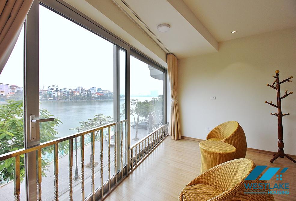 A brand new 1 bedroom apartment with lake view for rent in Quang An, Tay Ho