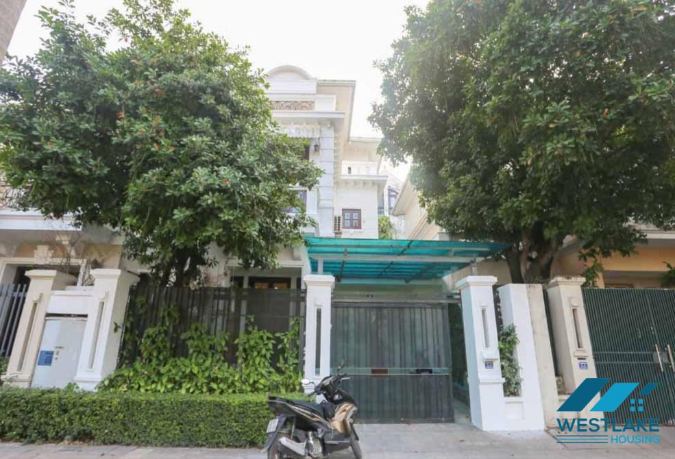 Nhà đẹp thiết kế đẹp cho thuê tại Block D, Ciputra, Tây Hồ