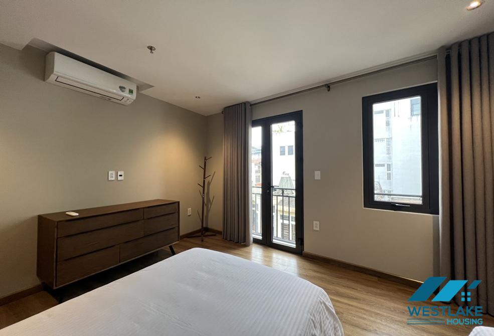 Brand new 2 bedroom apartment for rent in Truc Bach street , Ba Dinh