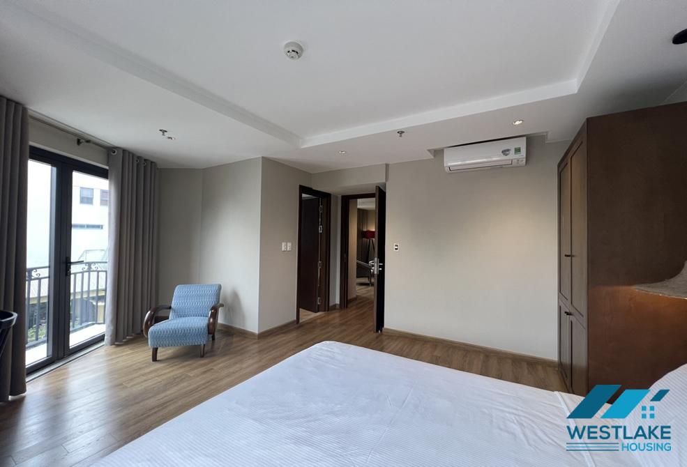 Brand new 2 bedroom apartment for rent in Truc Bach street , Ba Dinh