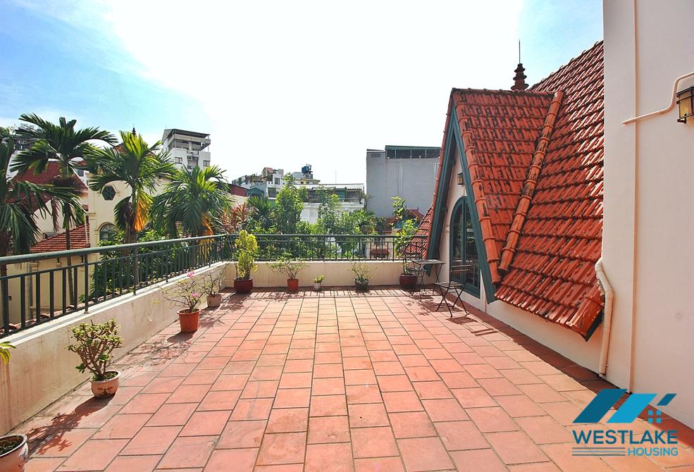 Swimming pool and garden villa with 5 bedroom in To ngoc van, Tay ho