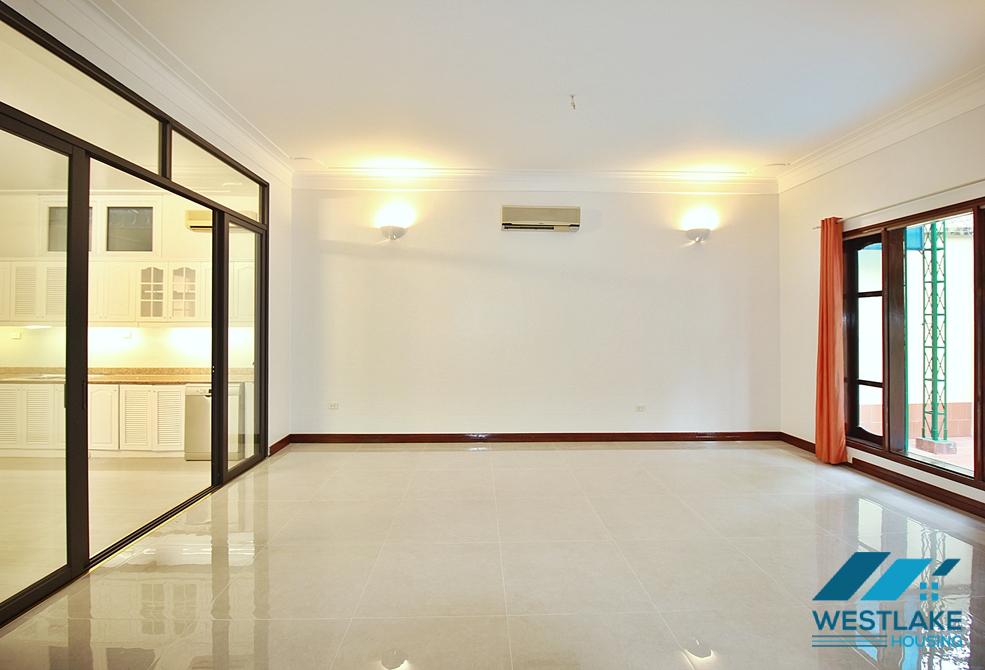 Swimming pool and garden villa with 5 bedroom in To ngoc van, Tay ho