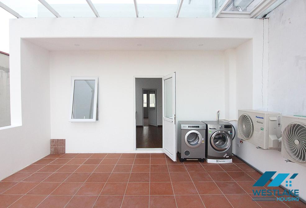 Unfurnished 5 beds house for rent in Dang Thai Mai st, Tay Ho