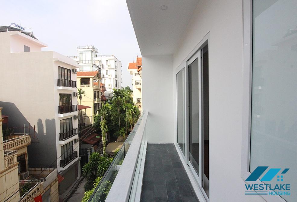 Unfurnished 5 beds house for rent in Dang Thai Mai st, Tay Ho