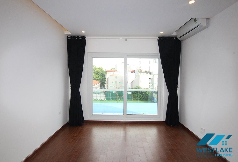 Unfurnished 5 beds house for rent in Dang Thai Mai st, Tay Ho