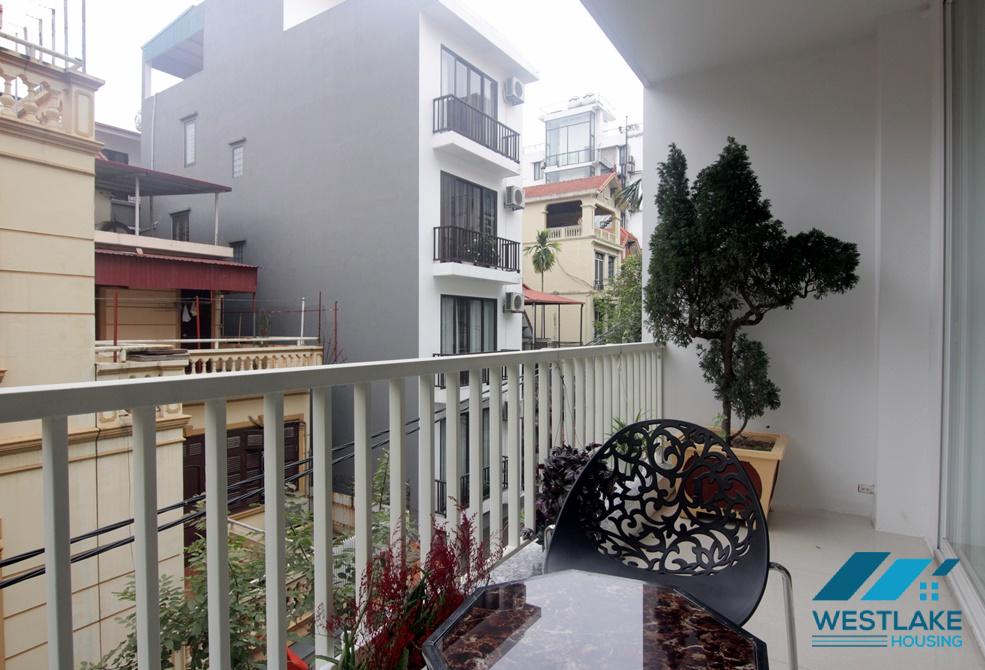 Big balcony 1 bedroom apartment in Dang thai mai, Tay ho