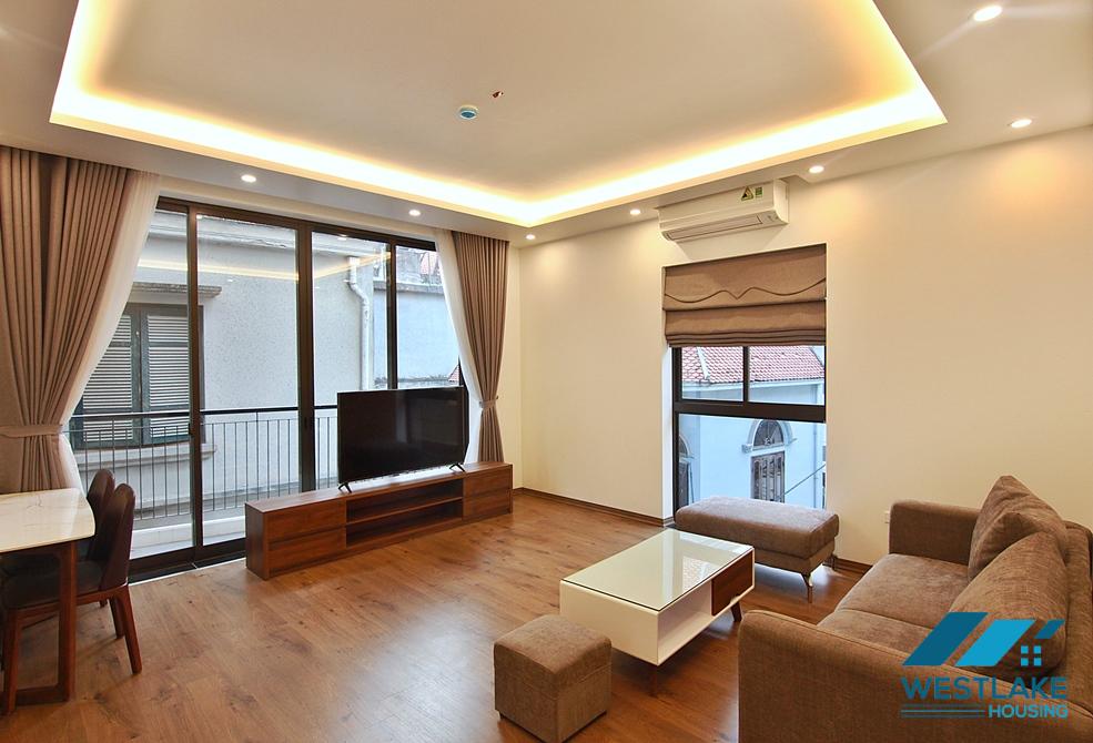  A new and spacious 1 bedroom apartment for rent in Dang thai mai, Tay ho, Ha noi