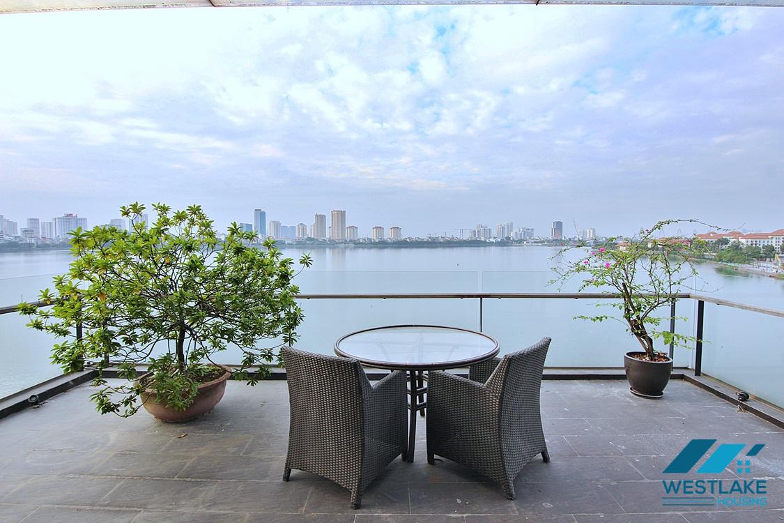 Top floor one bedroom apartment for rent in Tay Ho district, Ha Noi