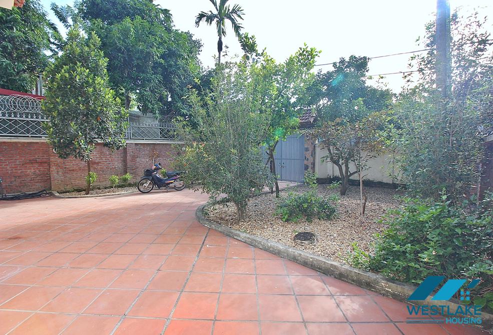 Garden 4 bedrooms house for rent in Au Co st, Tay Ho