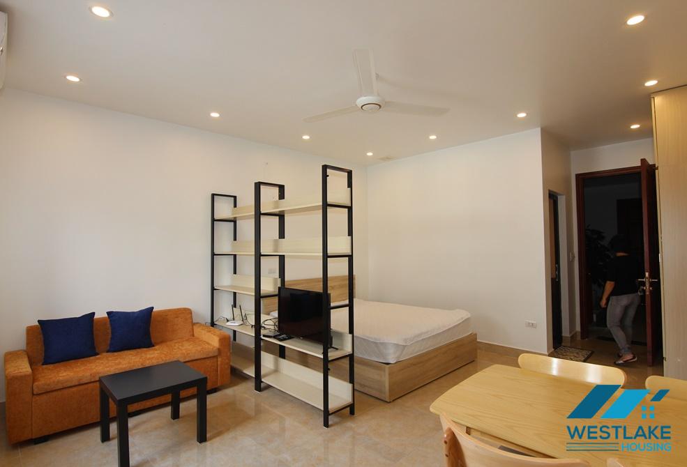 A cute studio for rent in Trinh cong son, Tay ho