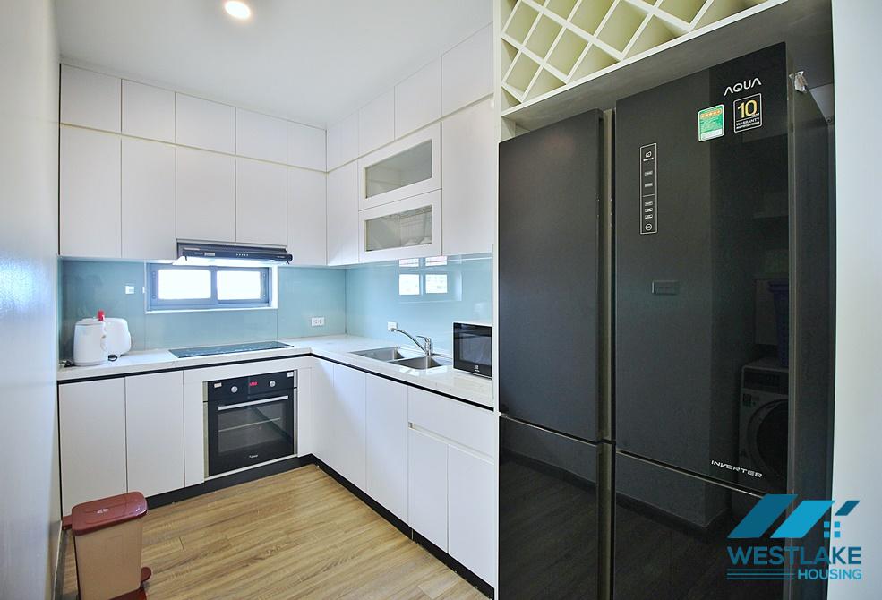 Beutifull apartment on the 7th floor with balcony for rent on Xuan Dieu st, Tay Ho