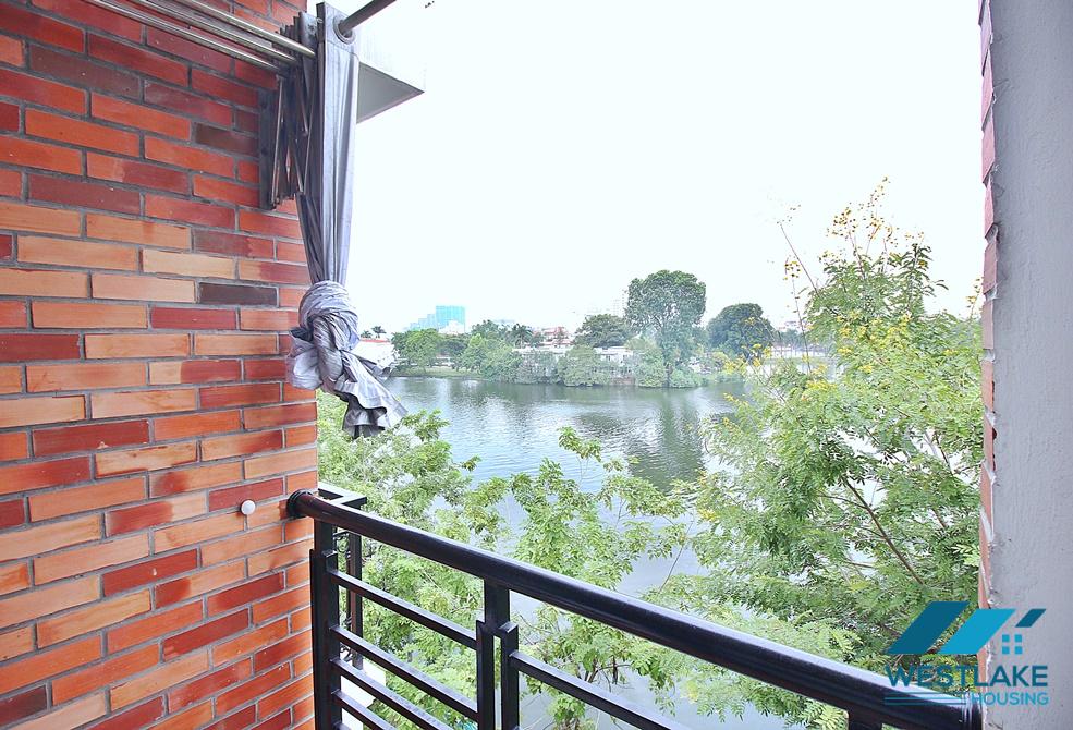 A lake view 1 bedroom apartment in Vu mien, Tay ho