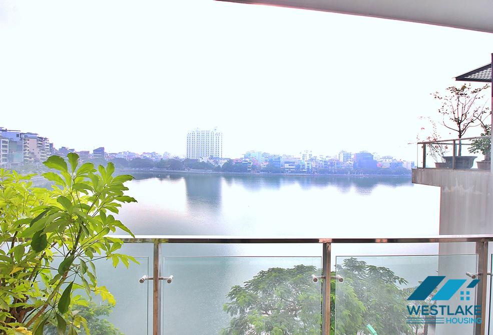 High quality 3 bedroom apartment with lake view in Quang An, Tay Ho