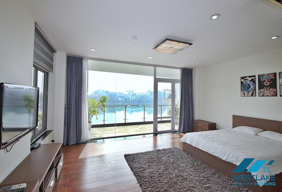 High quality 3 bedroom apartment with lake view in Quang An, Tay Ho