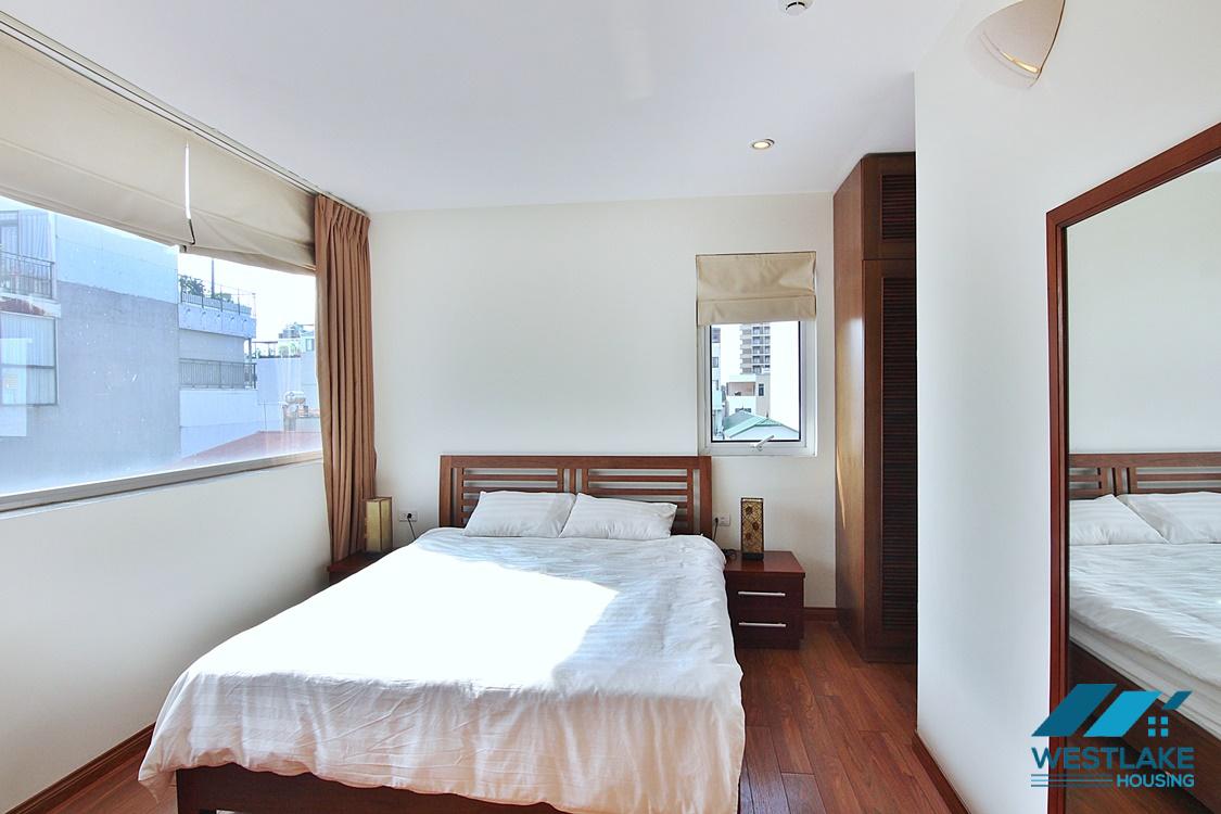 A nice serviced apartment with balcony for rent in Quang An