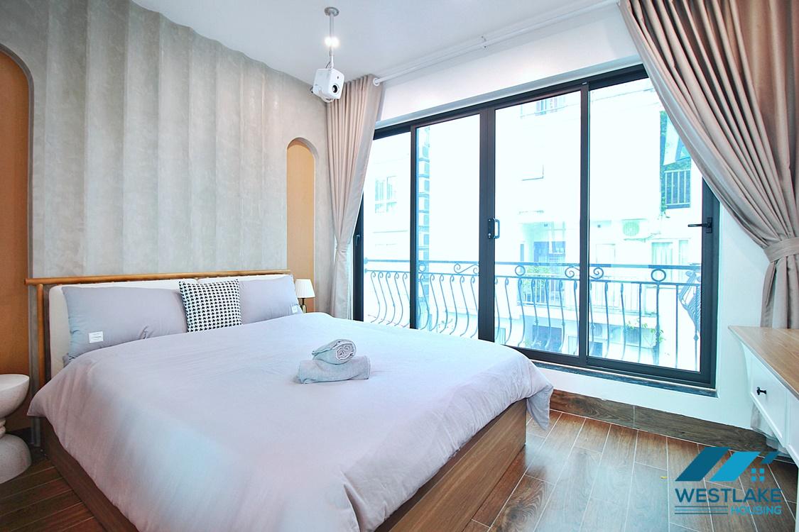 Brand new apartment with lake view in Dang Thai Mai st.